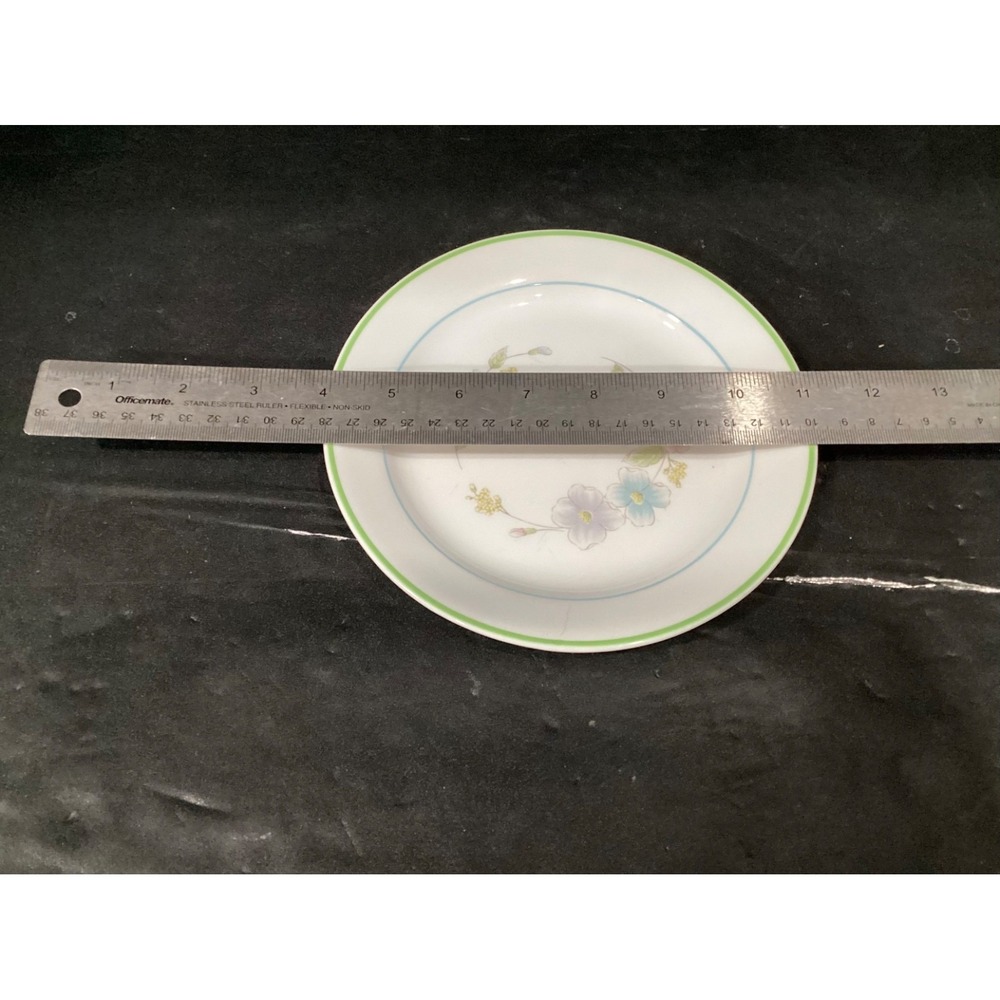 Corelle Pastel Bouquet 7 1/4" Bread Dessert Plates Set of 4